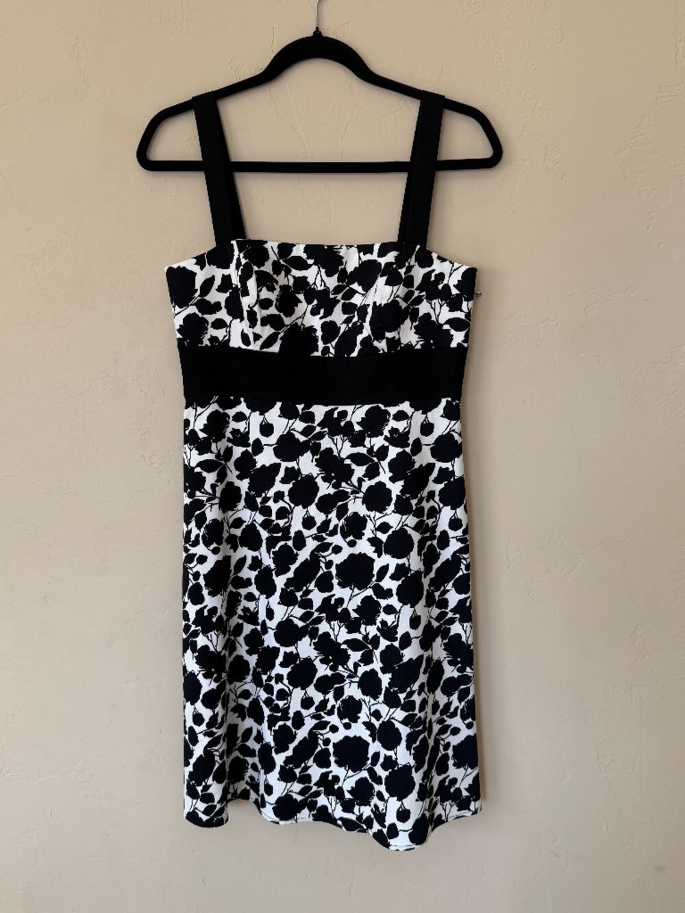 Max & Cleo Black White Floral Mini Dress Fit Flare Chic Minimalist A-Line - Picture 2 of 8